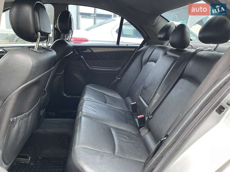 Седан Mercedes-Benz C-Class 2000 в Києві фото 12 Седан Mercedes-Benz C-Class 2000 в Києві