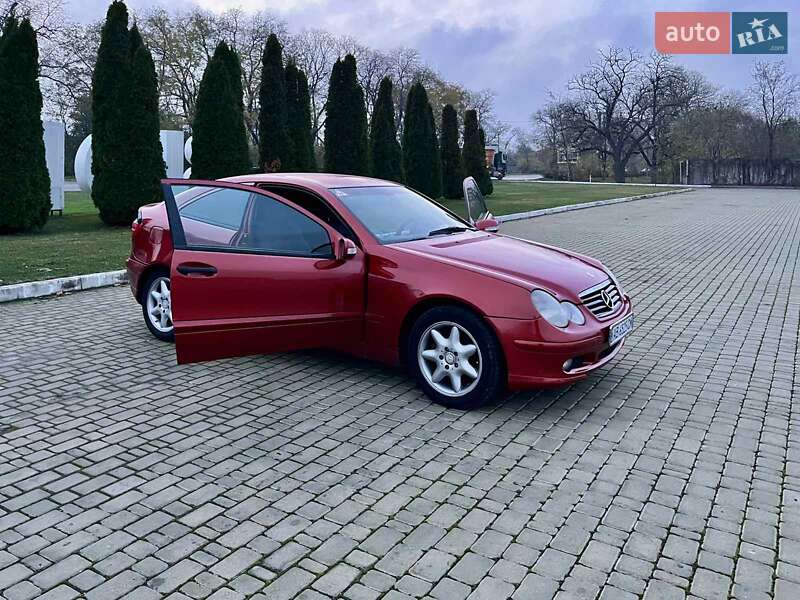 Купе Mercedes-Benz C-Class 2003 в Килии
