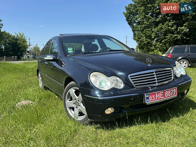 Седан Mercedes-Benz C-Class 2003 в Дерно фото 34 Седан Mercedes-Benz C-Class 2003 в Дерно