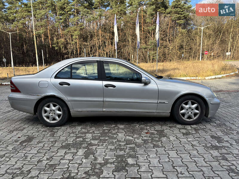 Седан Mercedes-Benz C-Class 2002 в Ивано-Франково фото 6 Седан Mercedes-Benz C-Class 2002 в Ивано-Франково