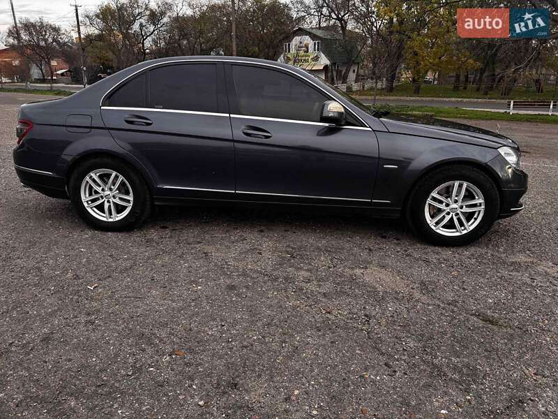 Седан Mercedes-Benz C-Class 2007 в Білгороді-Дністровському