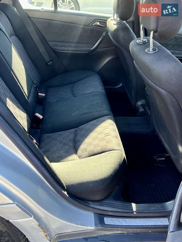 Седан Mercedes-Benz C-Class 2001 в Херсоні фото 19 Седан Mercedes-Benz C-Class 2001 в Херсоні