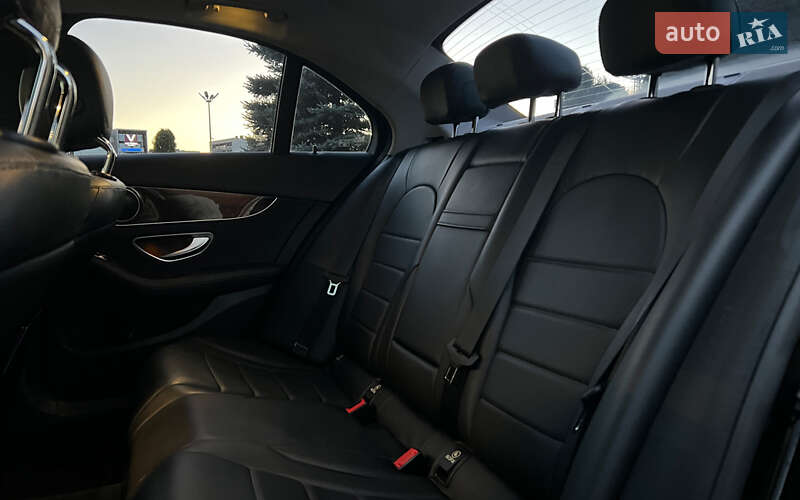 Седан Mercedes-Benz C-Class 2017 в Львові