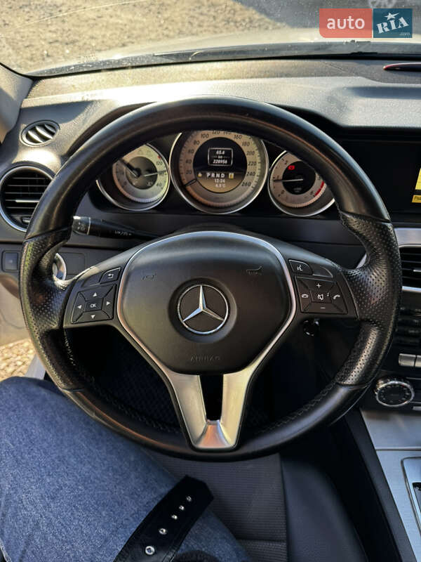 Седан Mercedes-Benz C-Class 2011 в Белой Церкви фото 17 Седан Mercedes-Benz C-Class 2011 в Белой Церкви