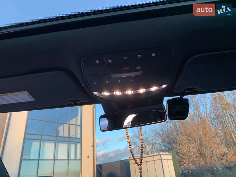 Седан Mercedes-Benz C-Class 2019 в Тернополе