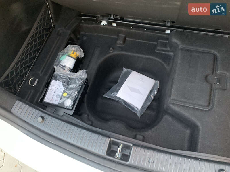 Седан Mercedes-Benz C-Class 2019 в Тернополе