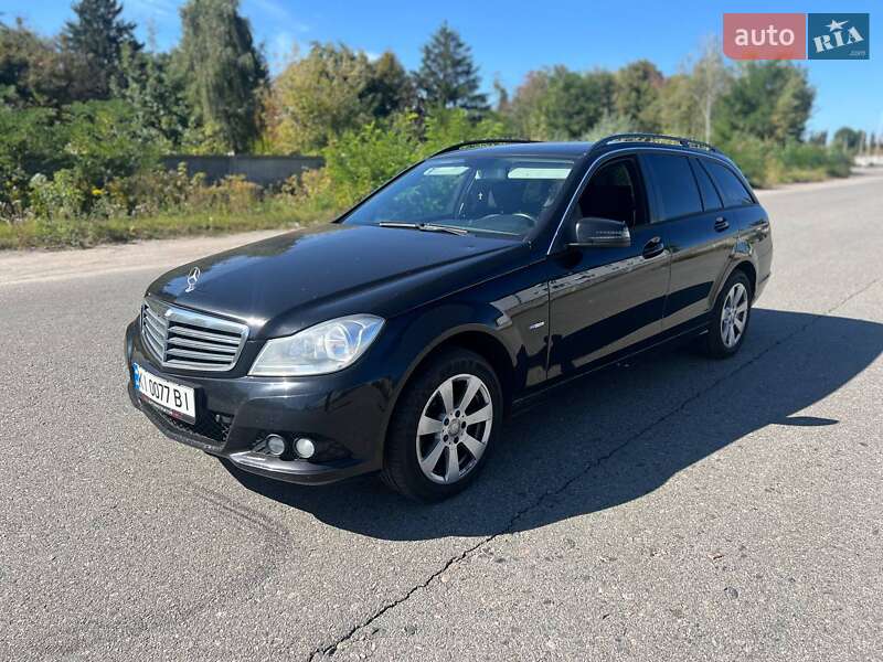 Універсал Mercedes-Benz C-Class 2012 в Києві фото Універсал Mercedes-Benz C-Class 2012 в Києві