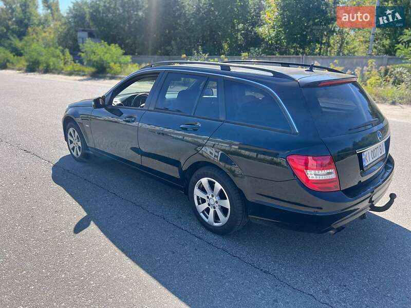 Універсал Mercedes-Benz C-Class 2012 в Києві фото 8 Універсал Mercedes-Benz C-Class 2012 в Києві