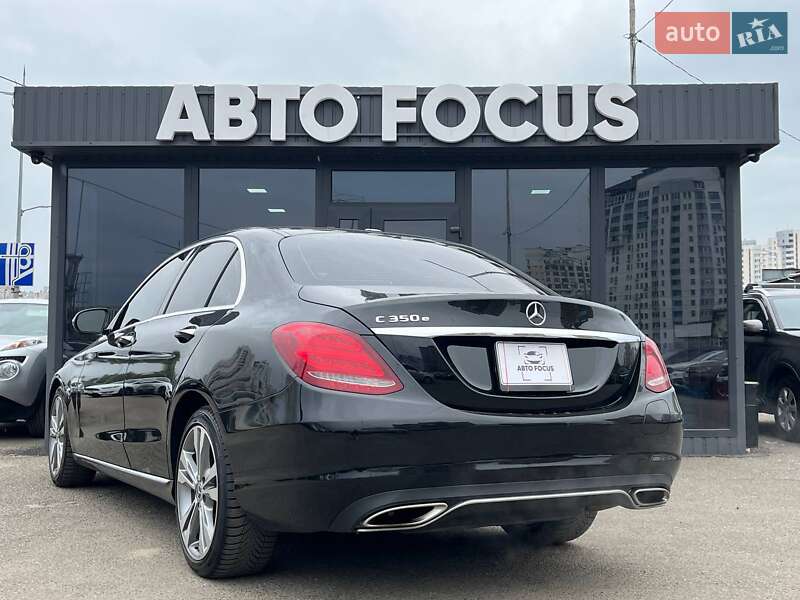 Седан Mercedes-Benz C-Class 2018 в Киеве