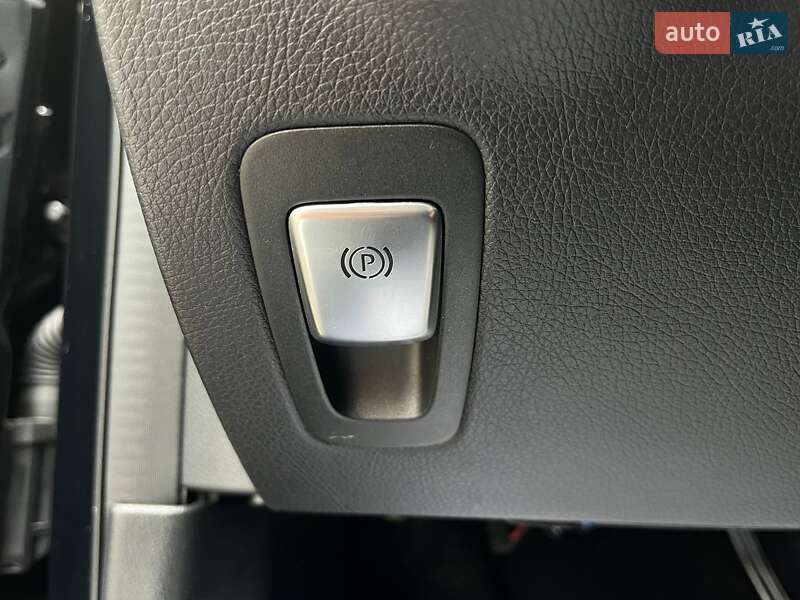 Седан Mercedes-Benz C-Class 2018 в Киеве