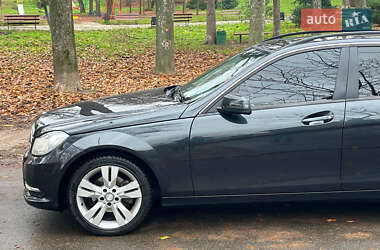 Универсал Mercedes-Benz C-Class 2013 в Киеве