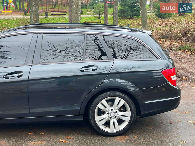 Универсал Mercedes-Benz C-Class 2013 в Киеве фото 7 Универсал Mercedes-Benz C-Class 2013 в Киеве