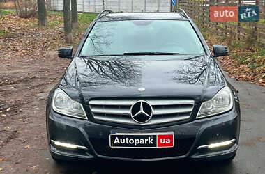 Универсал Mercedes-Benz C-Class 2013 в Киеве
