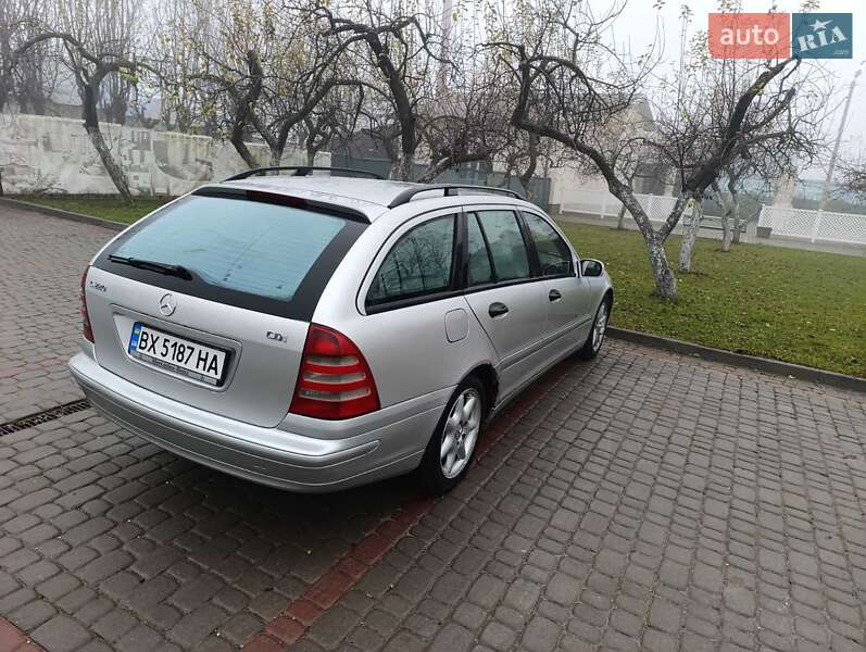 Универсал Mercedes-Benz C-Class 2004 в Дунаевцах фото 3 Универсал Mercedes-Benz C-Class 2004 в Дунаевцах