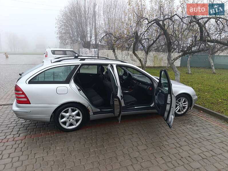 Универсал Mercedes-Benz C-Class 2004 в Дунаевцах фото 9 Универсал Mercedes-Benz C-Class 2004 в Дунаевцах