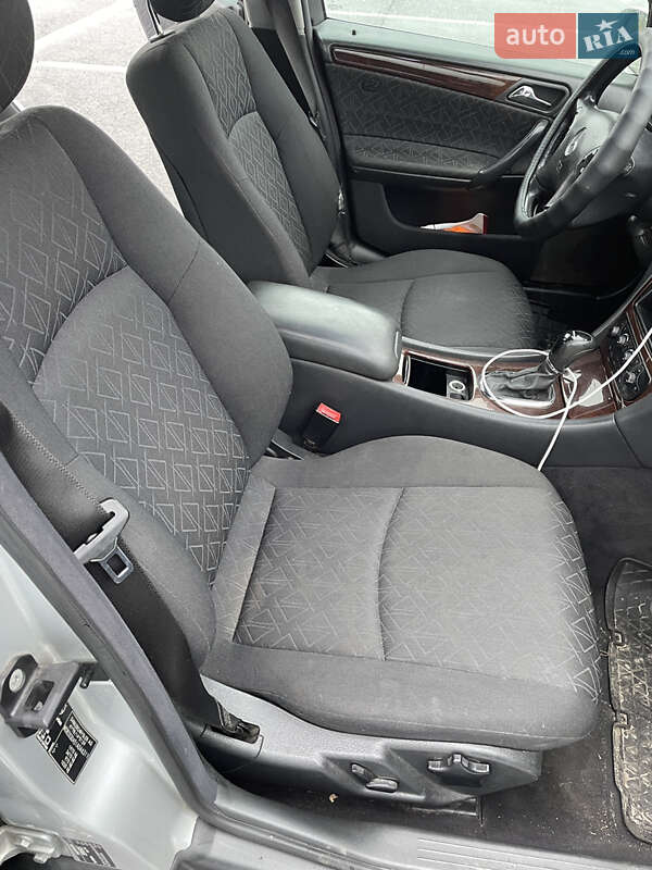 Седан Mercedes-Benz C-Class 2000 в Коцюбинском