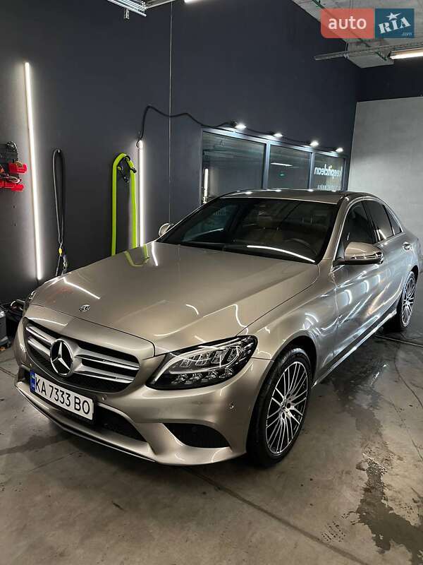 Mercedes-Benz C-Class 2018