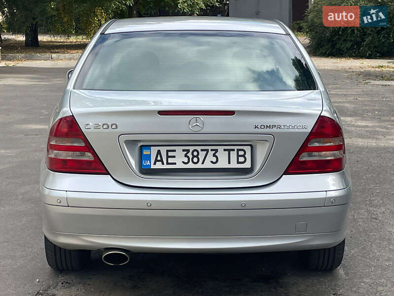 Седан Mercedes-Benz C-Class 2007 в Дніпрі