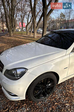 Седан Mercedes-Benz C-Class 2011 в Киеве