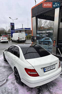 Седан Mercedes-Benz C-Class 2011 в Киеве