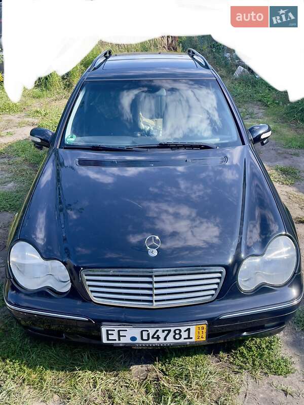 Универсал Mercedes-Benz C-Class 2003 в Киеве