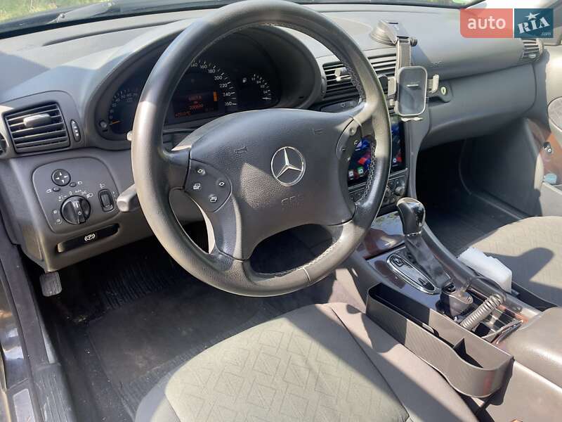 Универсал Mercedes-Benz C-Class 2003 в Киеве