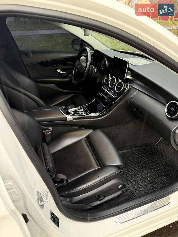 Седан Mercedes-Benz C-Class 2016 в Черкассах
