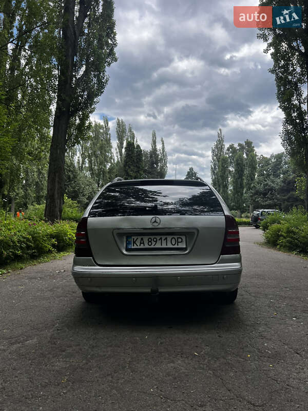 Универсал Mercedes-Benz C-Class 2003 в Киеве фото 5 Универсал Mercedes-Benz C-Class 2003 в Киеве