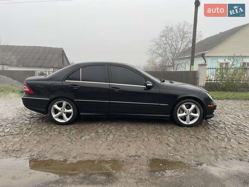 Седан Mercedes-Benz C-Class 2004 в Умані