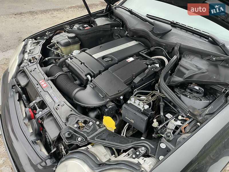 Седан Mercedes-Benz C-Class 2004 в Умані