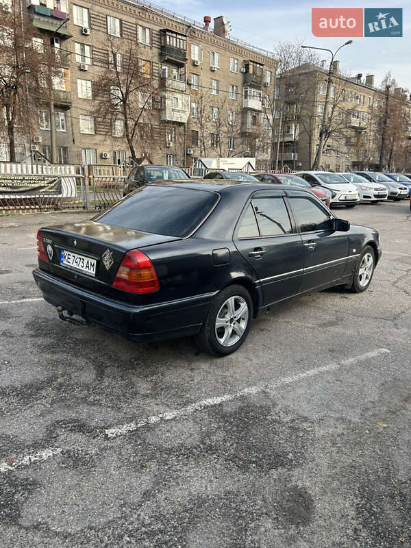 Седан Mercedes-Benz C-Class 1999 в Запорожье