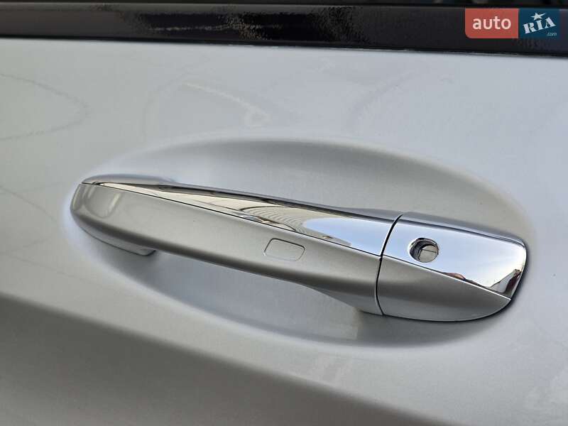 Седан Mercedes-Benz C-Class 2014 в Харькове