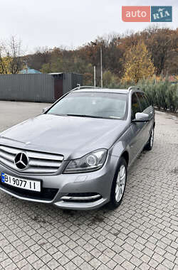 Універсал Mercedes-Benz C-Class 2011 в Полтаві