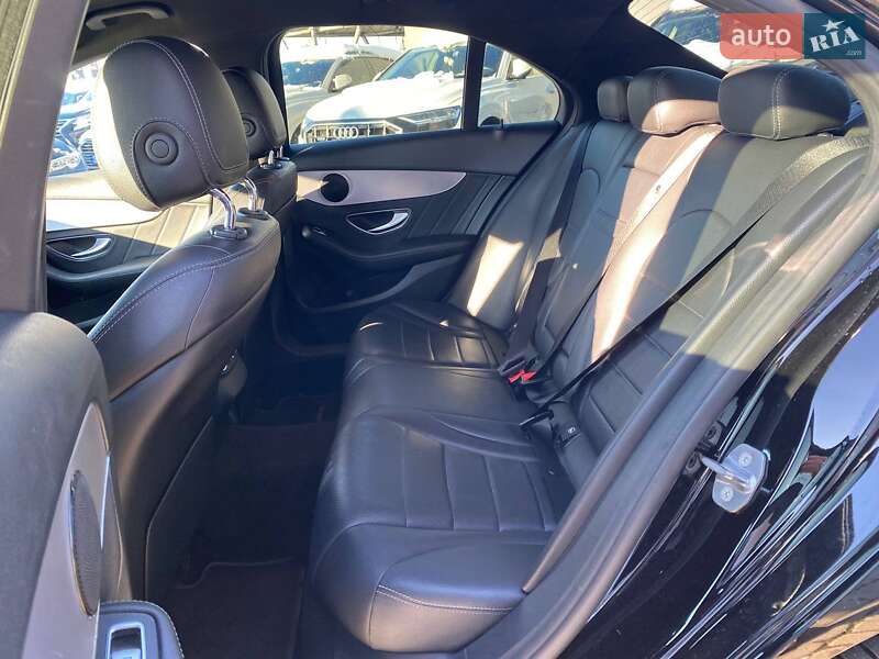 Седан Mercedes-Benz C-Class 2019 в Львове