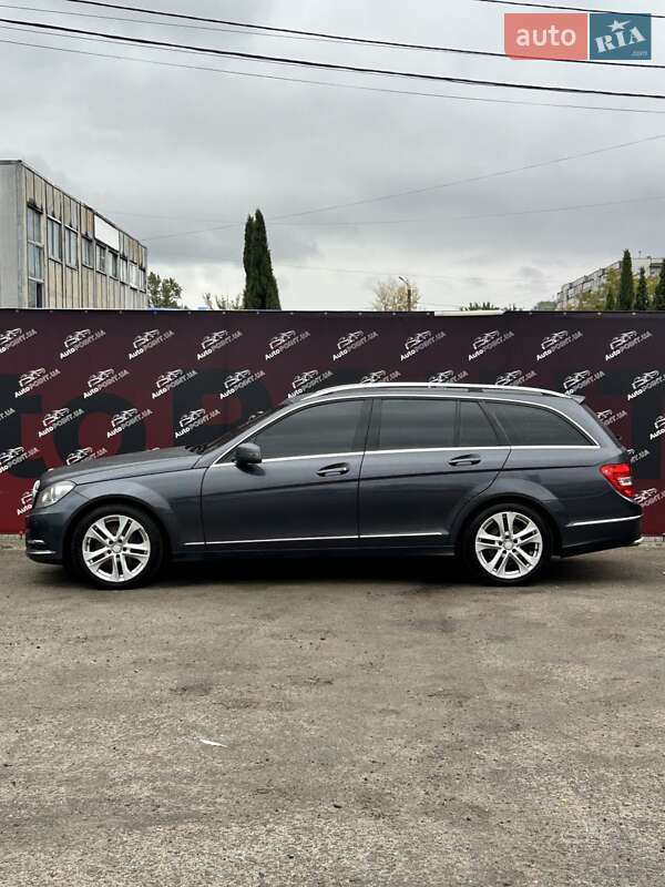Універсал Mercedes-Benz C-Class 2012 в Сумах