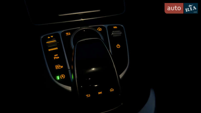 Седан Mercedes-Benz C-Class 2018 в Киеве фото 14 Седан Mercedes-Benz C-Class 2018 в Киеве