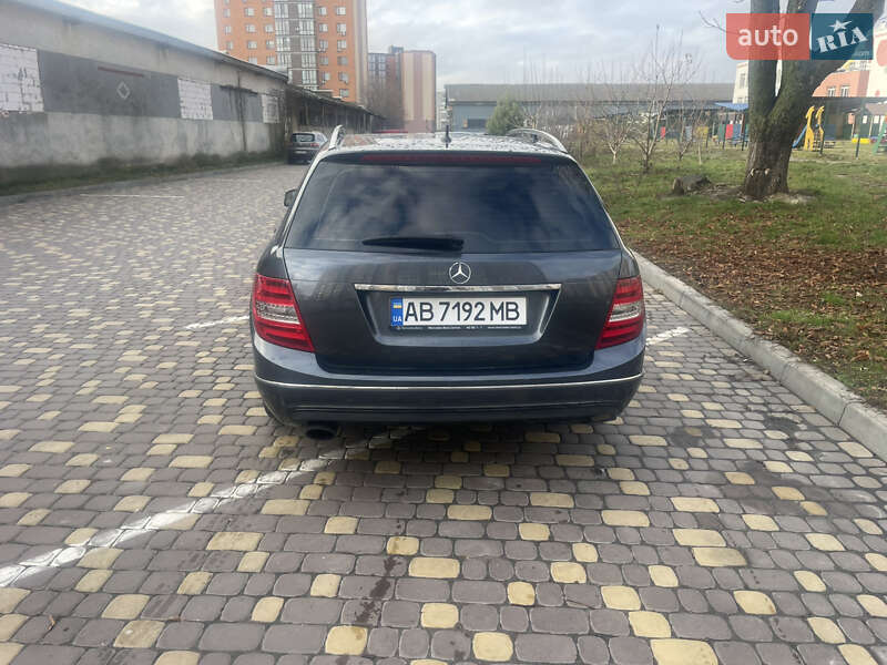 Універсал Mercedes-Benz C-Class 2012 в Вінниці
