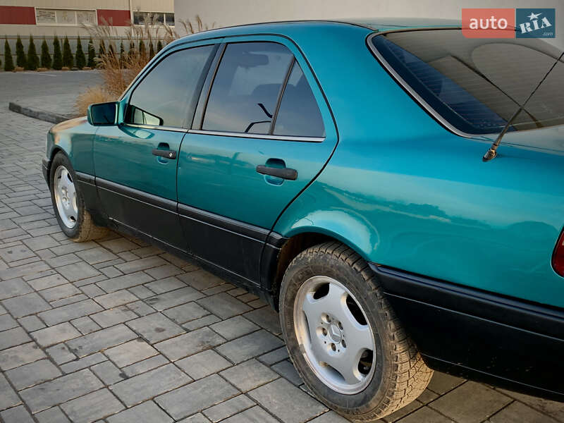 Седан Mercedes-Benz C-Class 1997 в Луцке
