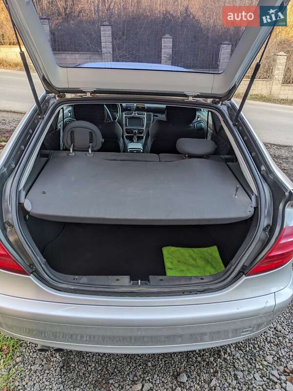 Купе Mercedes-Benz C-Class 2001 в Бучаче