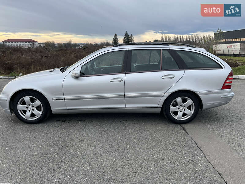 Mercedes-Benz C-Class 2003 Mercedes-Benz C-Class 2003