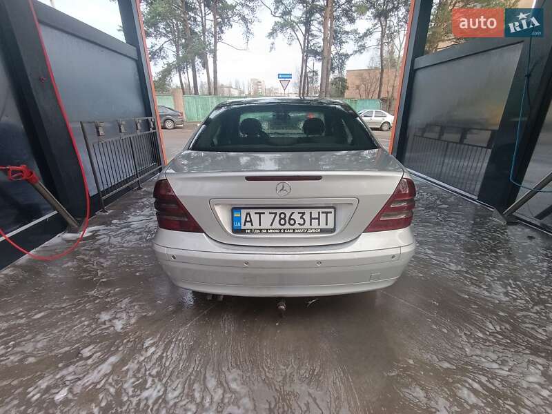Седан Mercedes-Benz C-Class 2001 в Житомирі