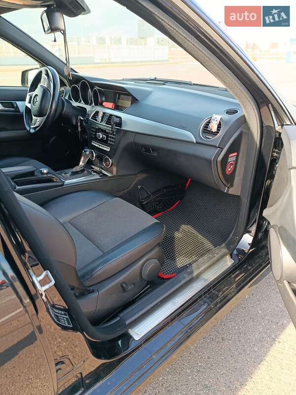 Седан Mercedes-Benz C-Class 2013 в Одессе