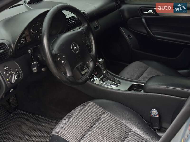 Седан Mercedes-Benz C-Class 2005 в Одесі