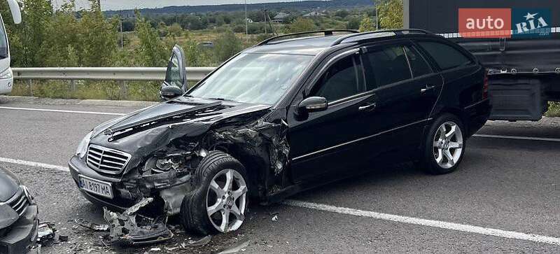 Универсал Mercedes-Benz C-Class 2003 в Самборе