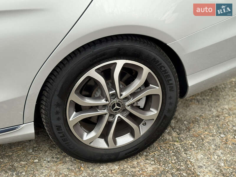 Седан Mercedes-Benz C-Class 2017 в Киеве фото 4 Седан Mercedes-Benz C-Class 2017 в Киеве