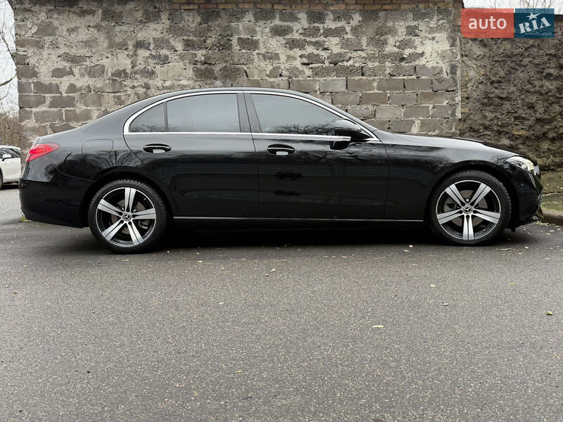 Седан Mercedes-Benz C-Class 2023 в Киеве