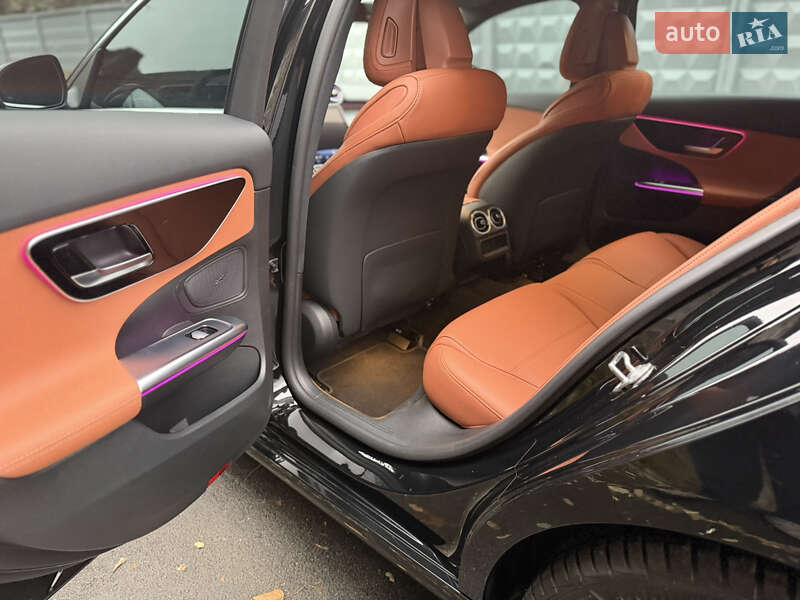 Седан Mercedes-Benz C-Class 2023 в Киеве