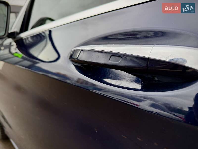Седан Mercedes-Benz C-Class 2018 в Киеве