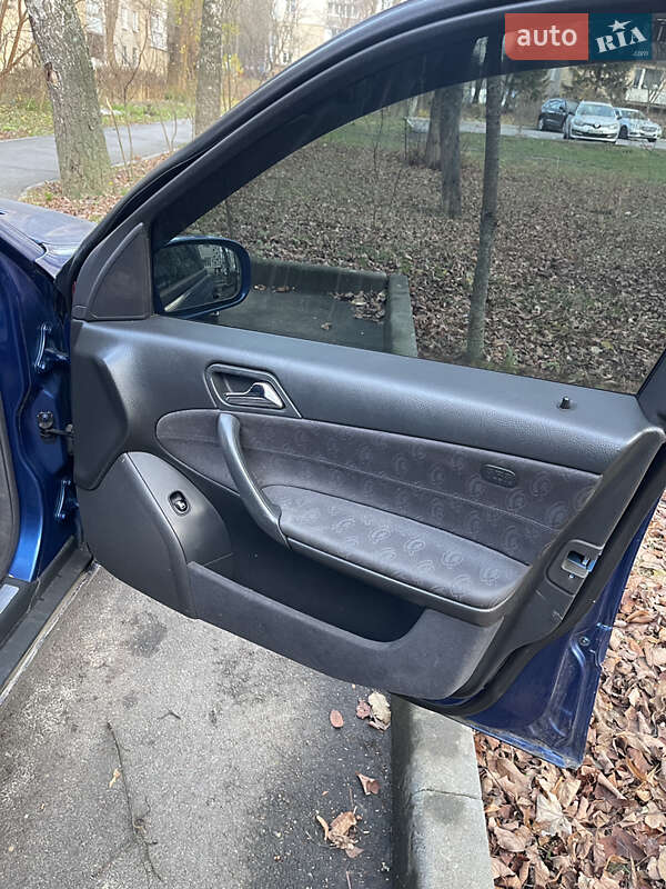 Седан Mercedes-Benz C-Class 2003 в Виннице фото 5 Седан Mercedes-Benz C-Class 2003 в Виннице