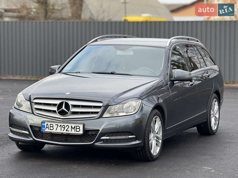 Універсал Mercedes-Benz C-Class 2012 в Вінниці